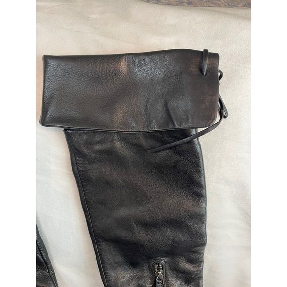 B. makowsky  Women’s Black Leather Over the knees Boots Size: 6 - Picture 9 of 15